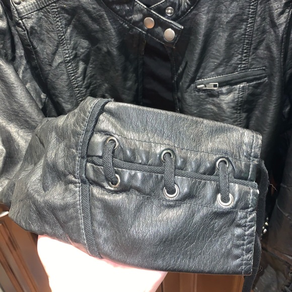 FREE PEOPLE PLEATHER JACKET - Picture 4 of 7